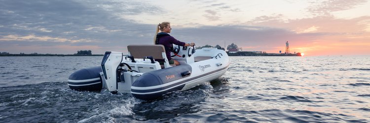 Mercury stellt die neuen Avator 20e und Avator 35e Elektro-Außenborder –  Marina Wassersport GmbH